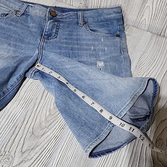 Kut from the Kloth Catherine Boyfriend Shorts Distressed Womens Size 4 - Picture 8 of 8